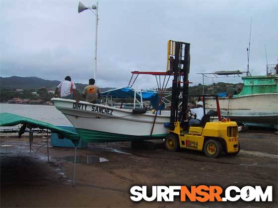 Nicaragua Surf Report - Report Photo 10/03/2005  1:15 PM 