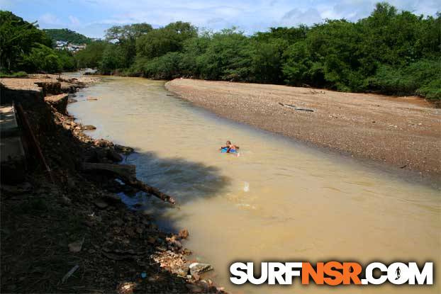 Nicaragua Surf Report - Report Photo 10/18/2005  9:06 PM 