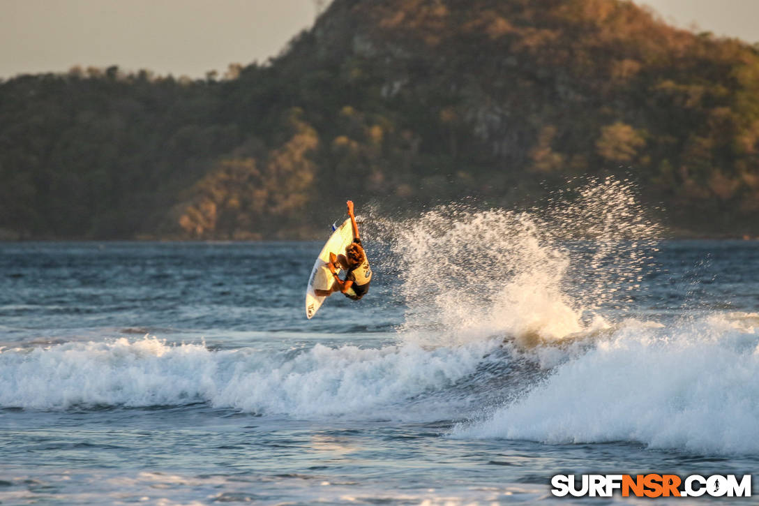 Nicaragua Surf Report - Report Photo 01/18/2022  10:10 PM 