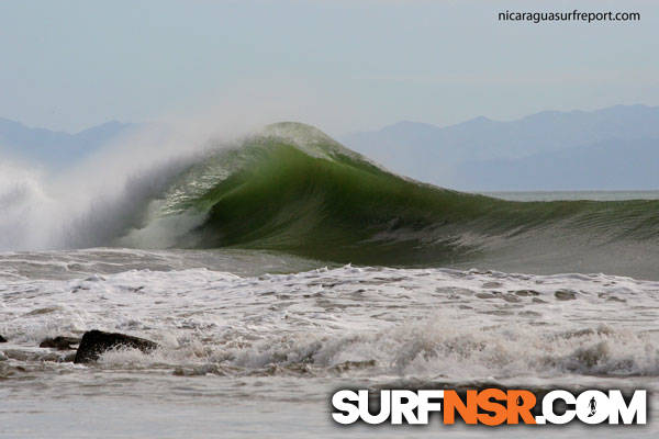 Nicaragua Surf Report - Report Photo 01/05/2011  6:37 PM 