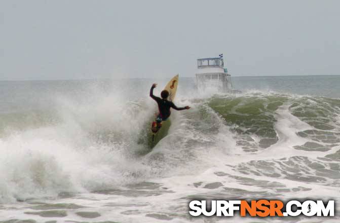 Nicaragua Surf Report - Report Photo 06/20/2005  10:57 AM 