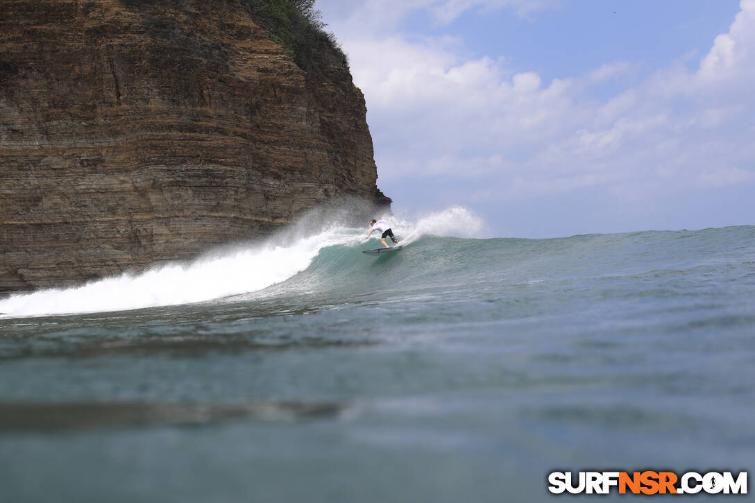 Surf Report for 05/19/2024